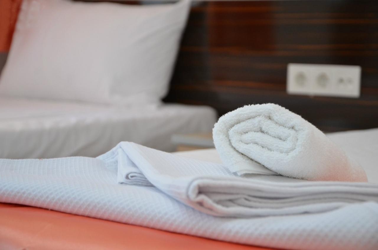 Oeren Konak Otel ภายนอก รูปภาพ